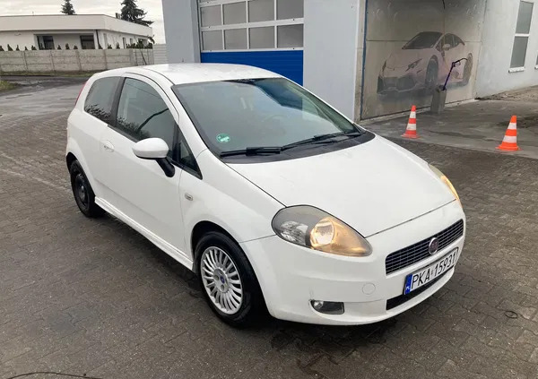 fiat punto wielkopolskie Fiat Punto cena 8100 przebieg: 197934, rok produkcji 2009 z Radomsko